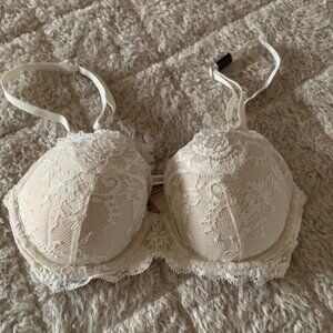 Victoria's Secret Padded Lace Bra, Creme